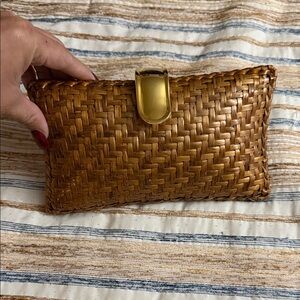 RODO ITALIAN Elegant Brown Woven Clutch